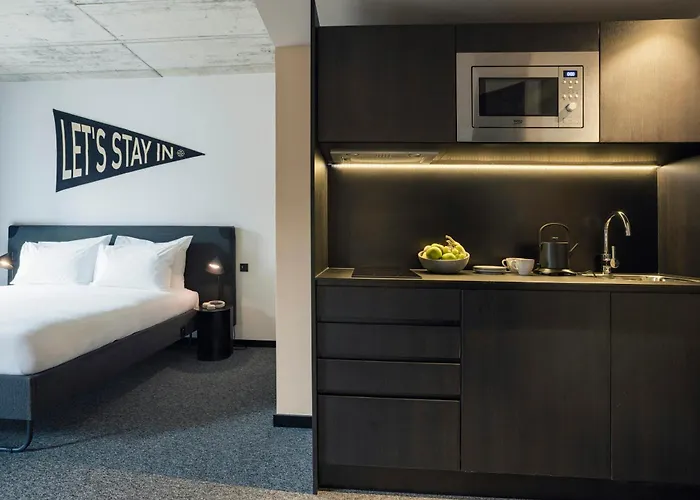 The Social Hub Extended 4*