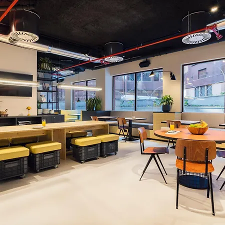 The Social Hub Extended Porto