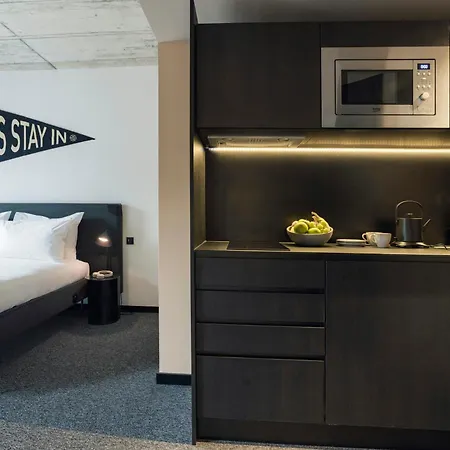 The Social Hub Extended 4*