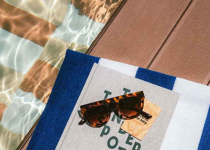 The Social Hub Extended 4*