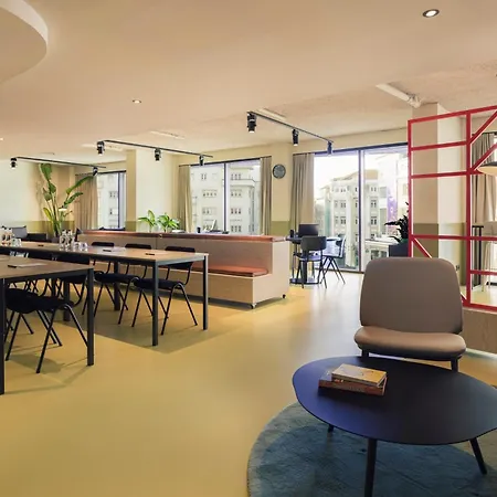 The Social Hub Extended